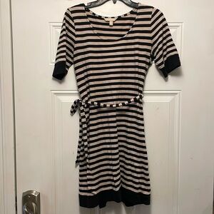 Banana Republic medium belted t-shirt mini-dress